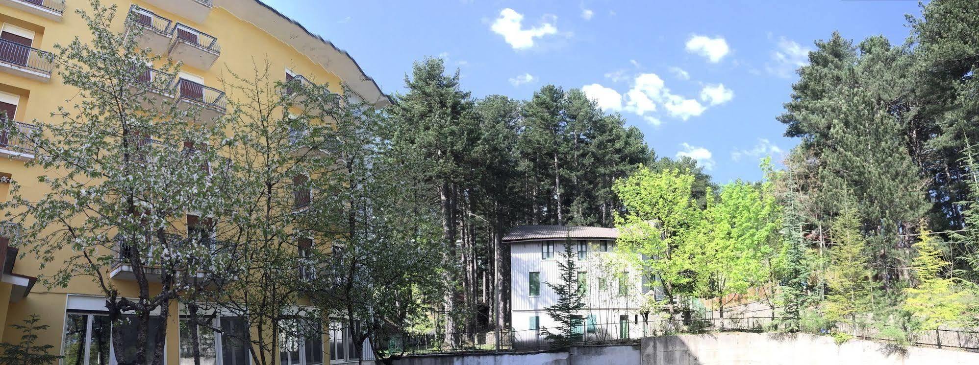 Hotel Tasso Camigliatello Silano Kültér fotó
