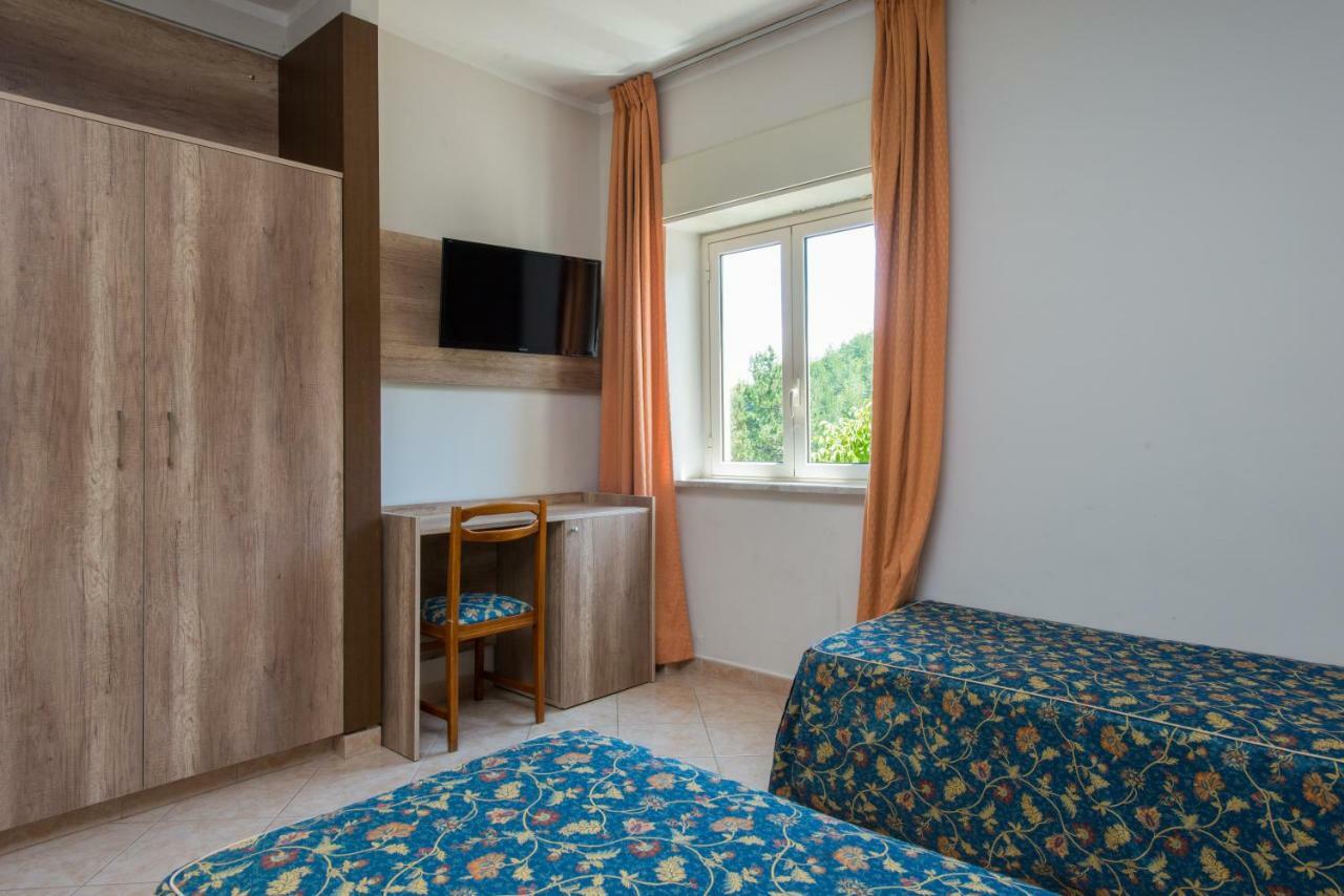 Hotel Tasso Camigliatello Silano Kültér fotó